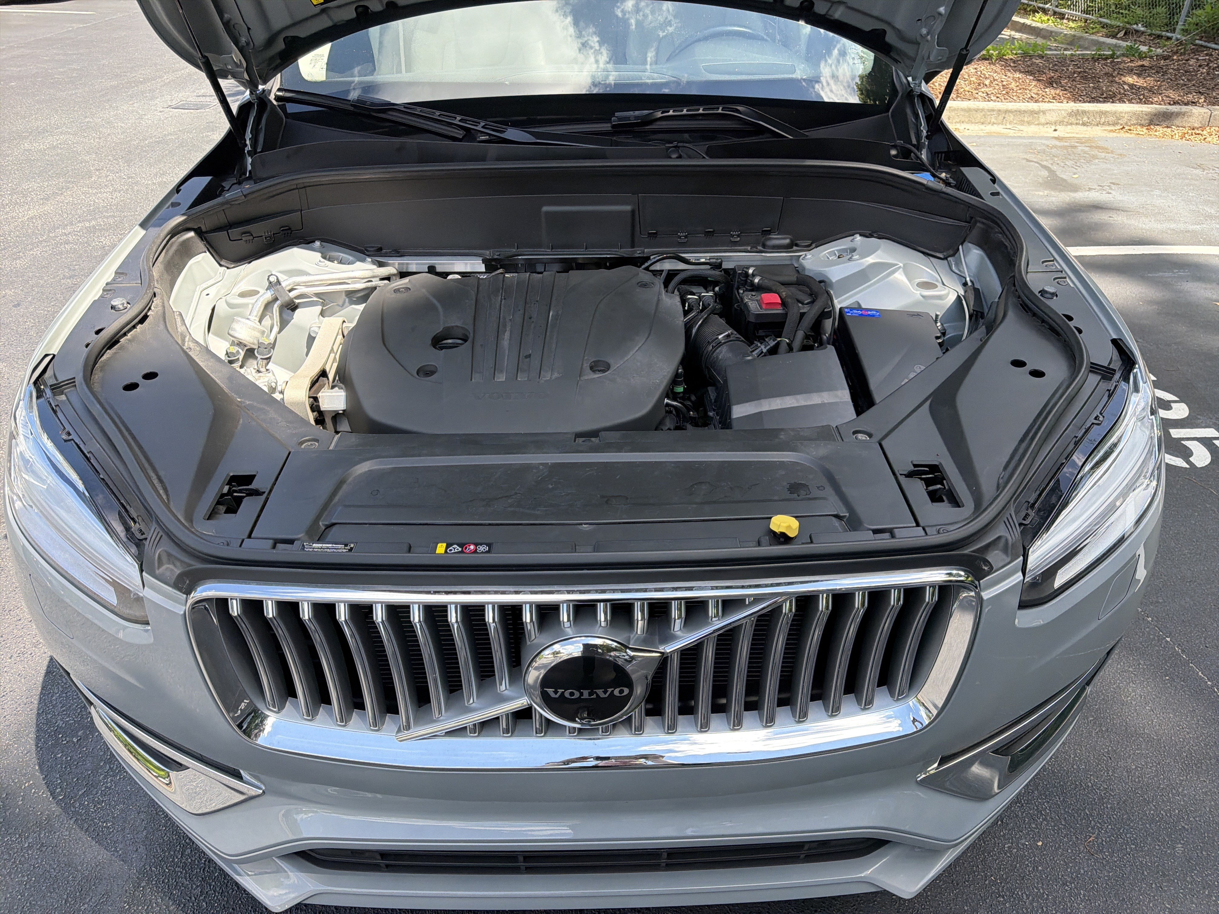 Certified 2025 Volvo XC90 B5 Plus w/ Protection Package Premier AWD/4WD image 36