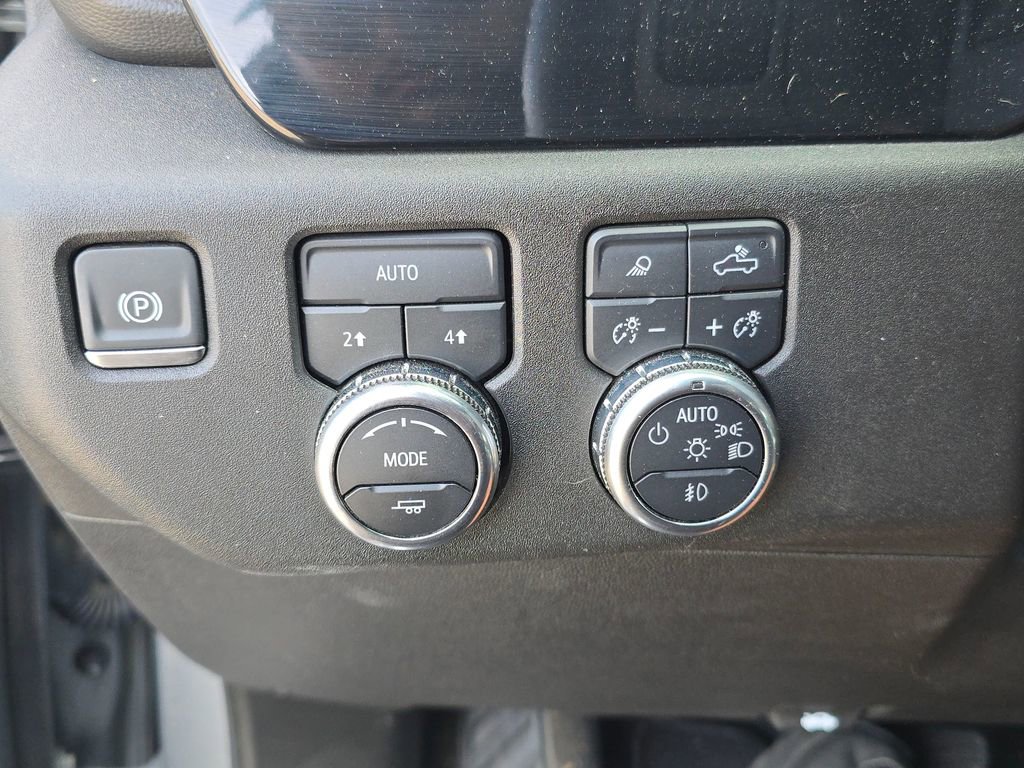 Used 2025 GMC Sierra 1500 SLT image 25