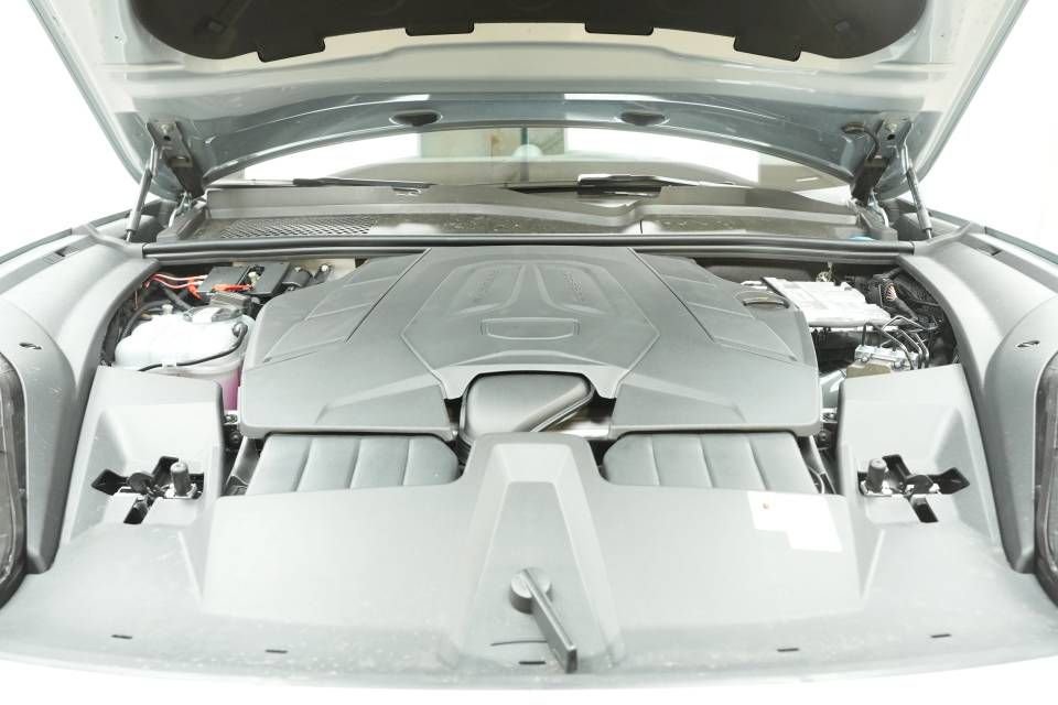 New 2026 Porsche Cayenne image 29