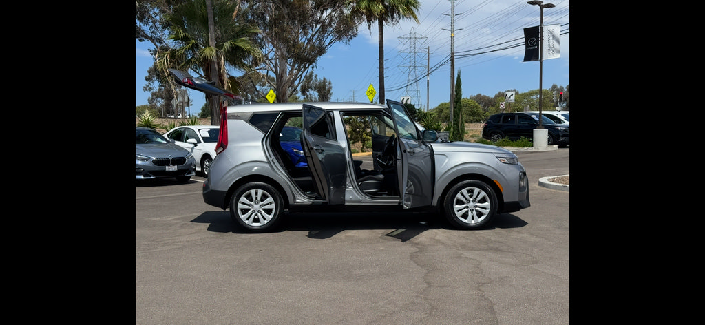 Used 2022 Kia Soul LX FWD image 29