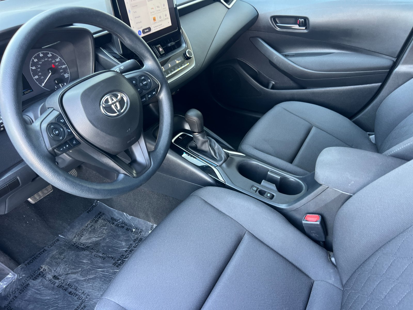 Used 2024 Toyota Corolla LE FWD image 10