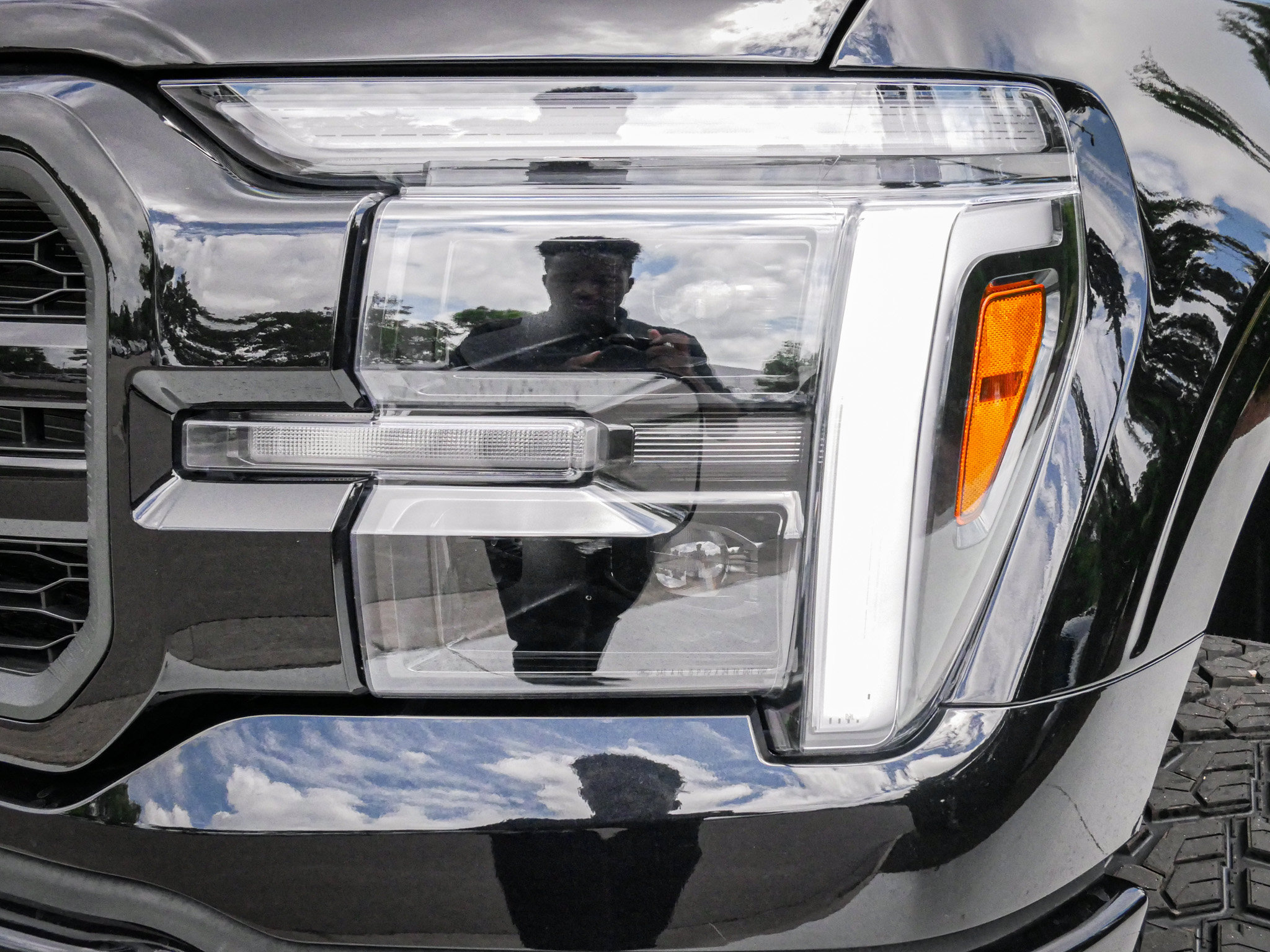 Used 2026 Ford F150 Lariat w/ Equipment Group 502A High AWD/4WD image 6