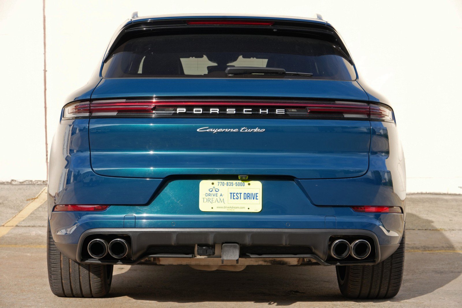 Used 2024 Porsche Cayenne Turbo AWD/4WD image 11
