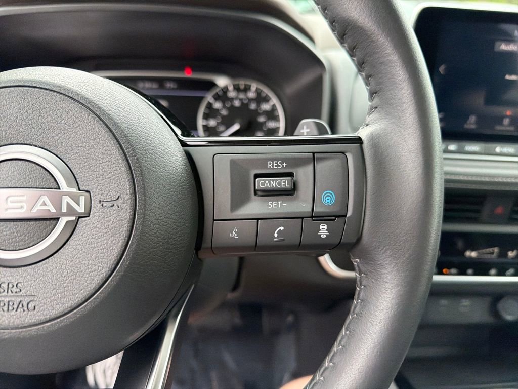 Used 2023 Nissan Rogue SV w/ SV Premium B Package FWD image 24