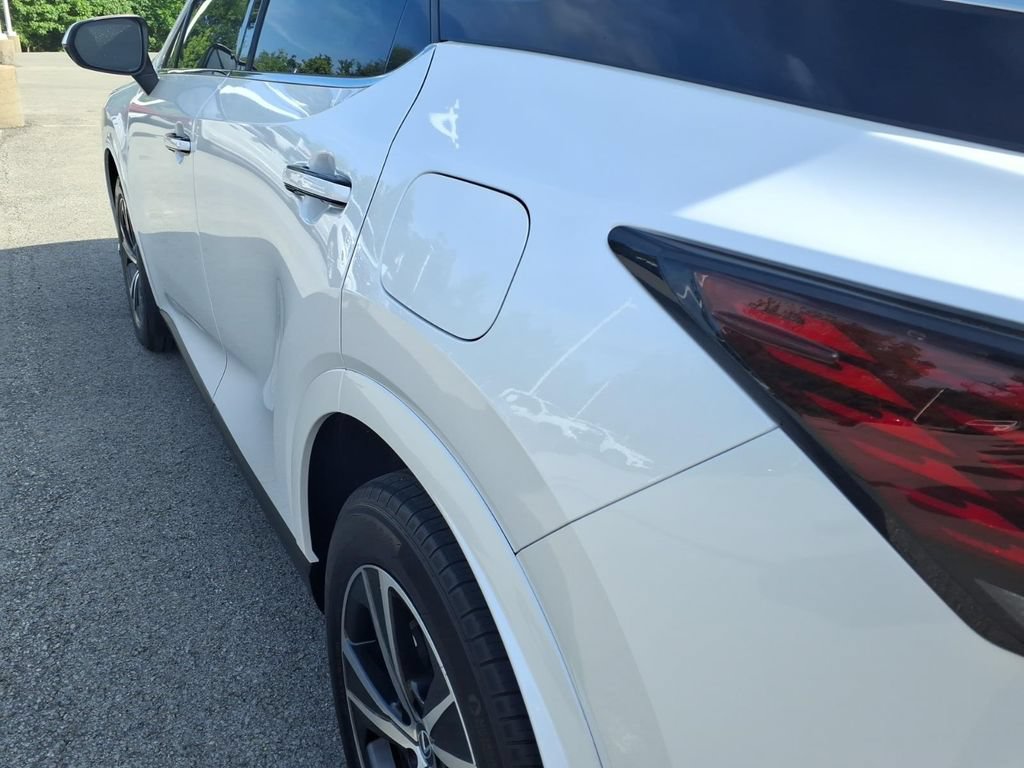 Used 2024 Lexus RX 350h w/ Convenience Package AWD/4WD image 17