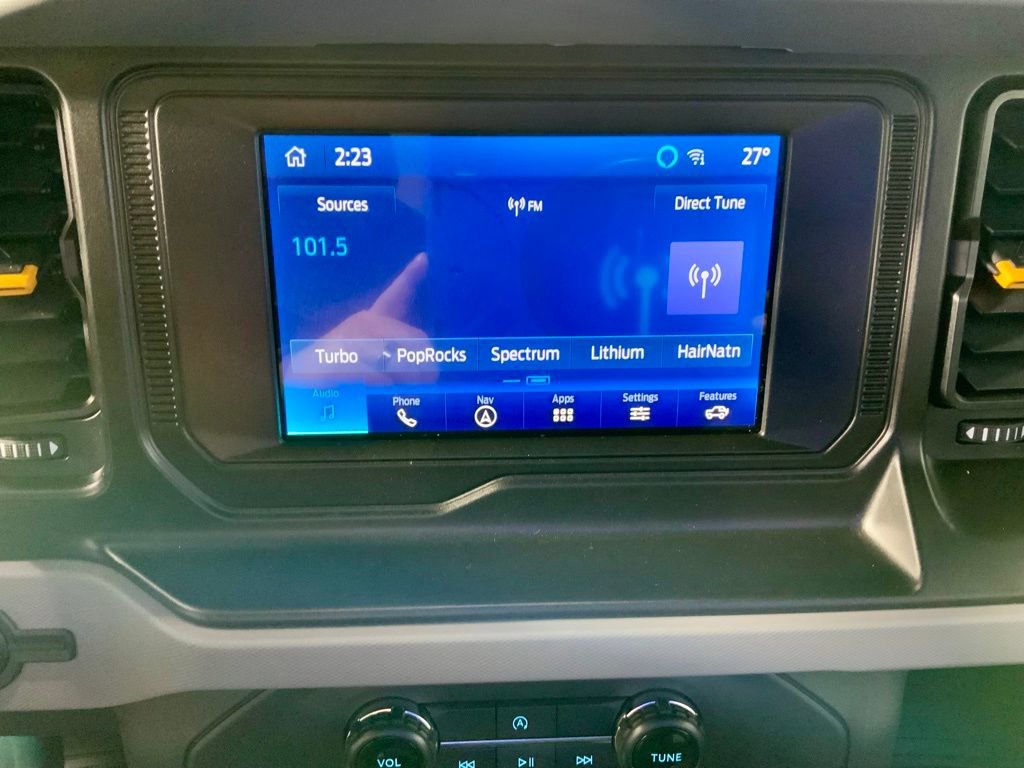 Used 2023 Ford Bronco Badlands image 21