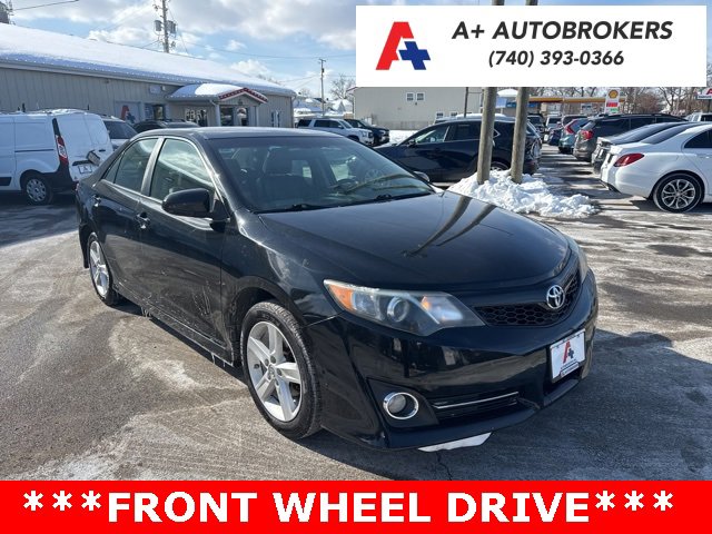 Used 2014 Toyota Camry SE image 1