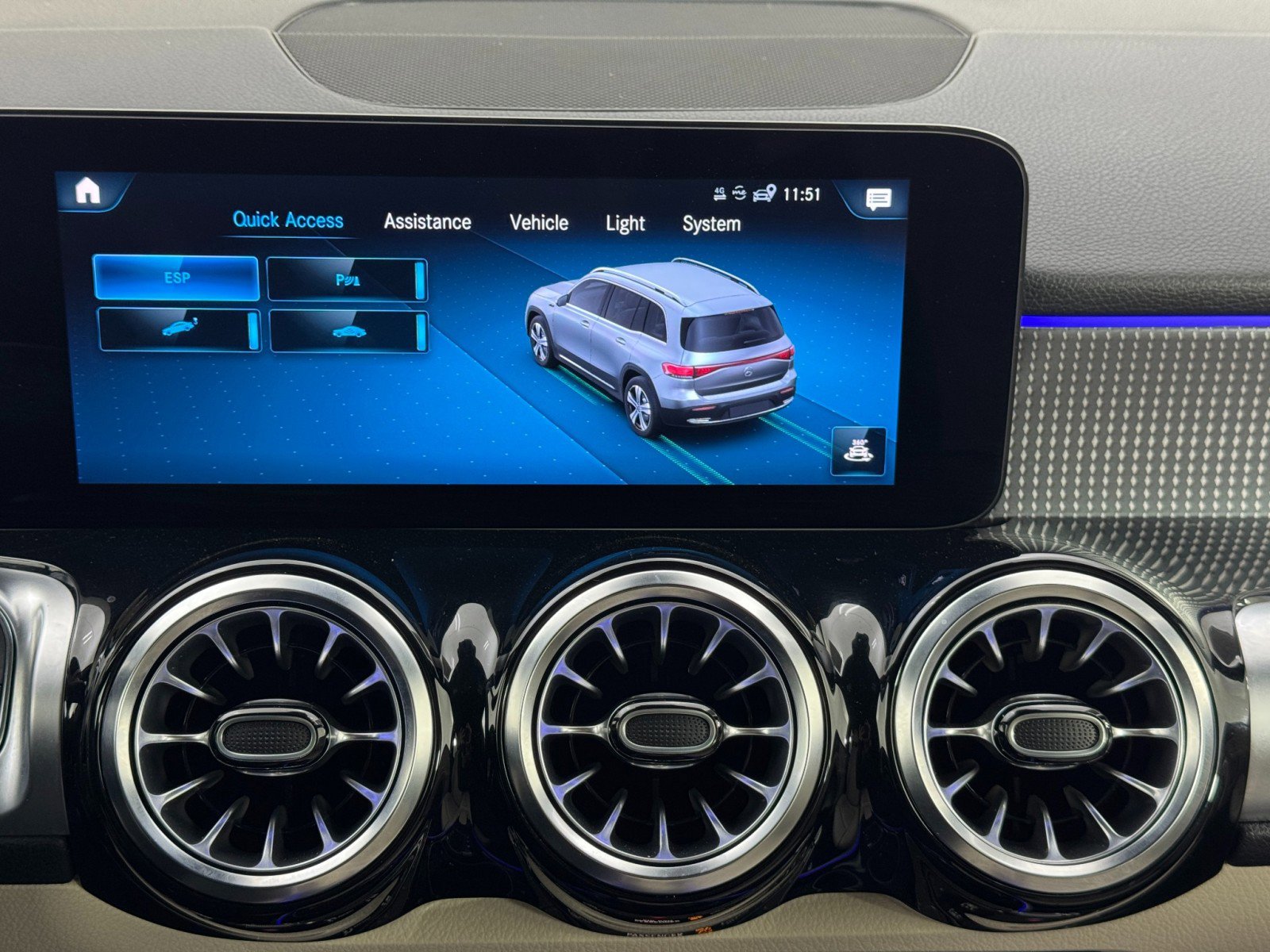 Used 2023 Mercedes-Benz EQB 250+ EQB 250+ w/ Exclusive Package image 28