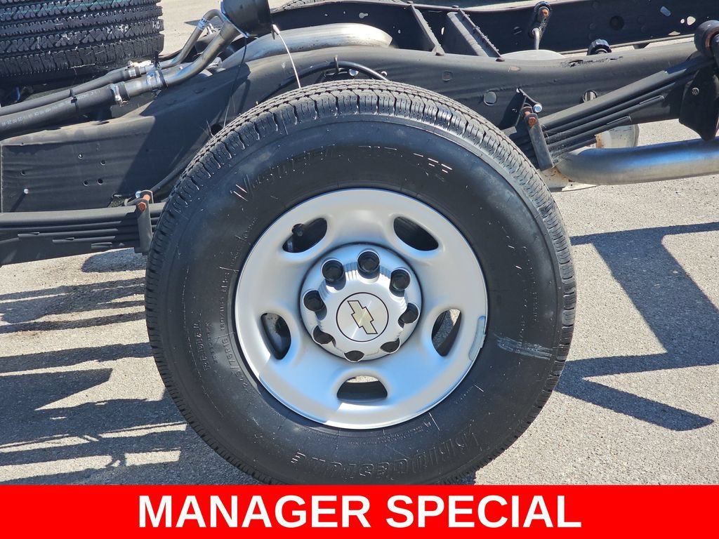 New 2023 Chevrolet Express 3500 w/ Power Convenience Package RWD image 35