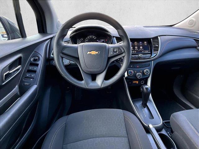 Used 2020 Chevrolet Trax LS FWD image 7