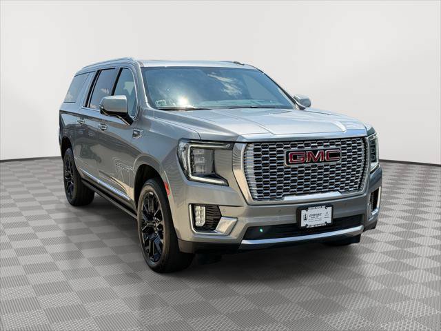 Used 2023 GMC Yukon XL Denali w/ Max Trailering Package AWD/4WD image 1