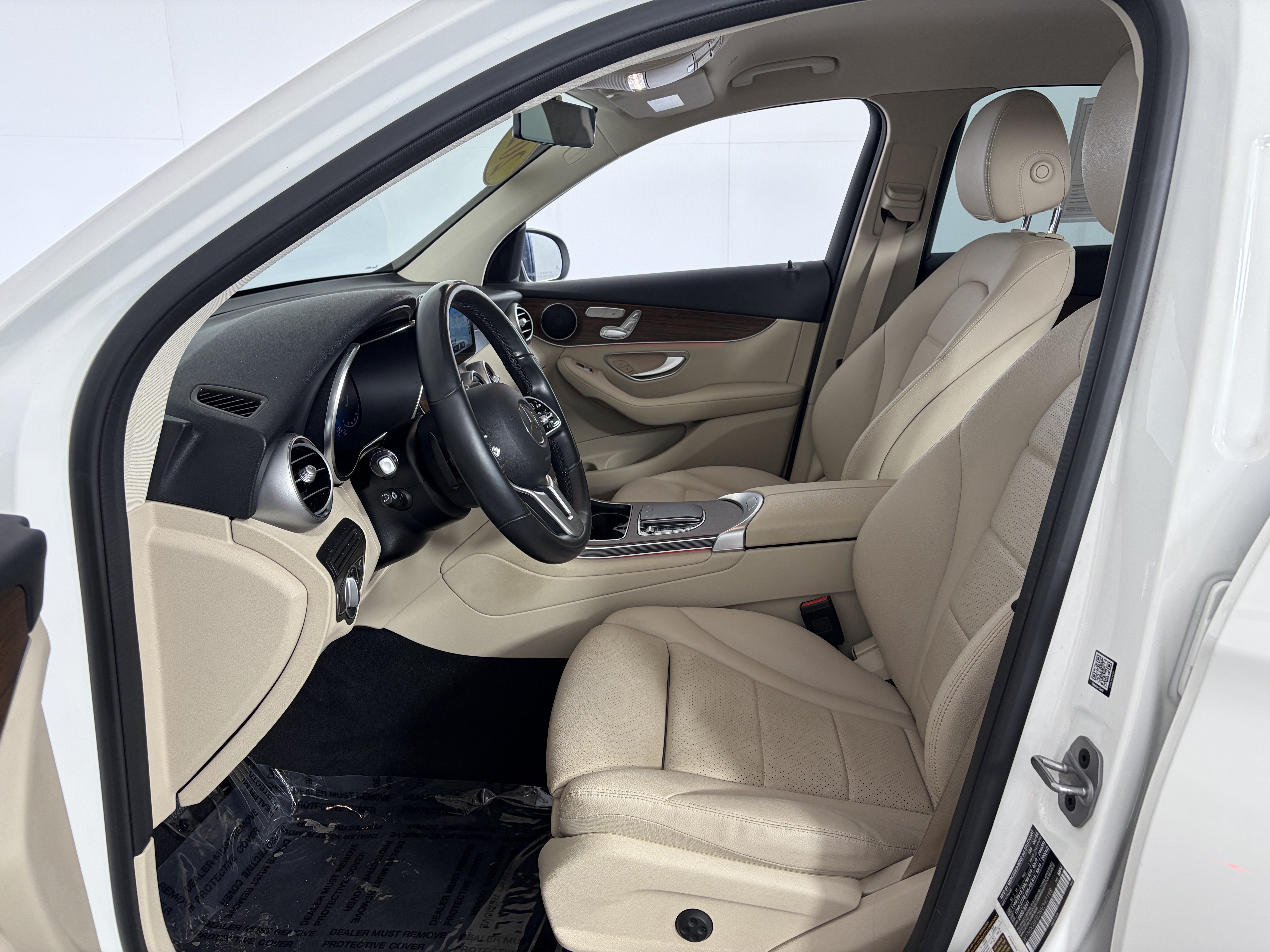 Certified 2022 Mercedes-Benz GLC 300 4MATIC image 6