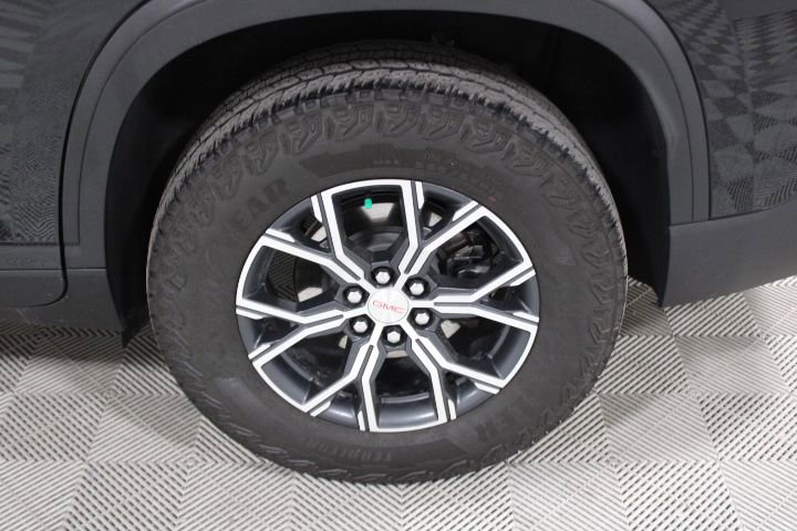 Certified 2024 GMC Acadia AT4 w/ Luxury Package image 39