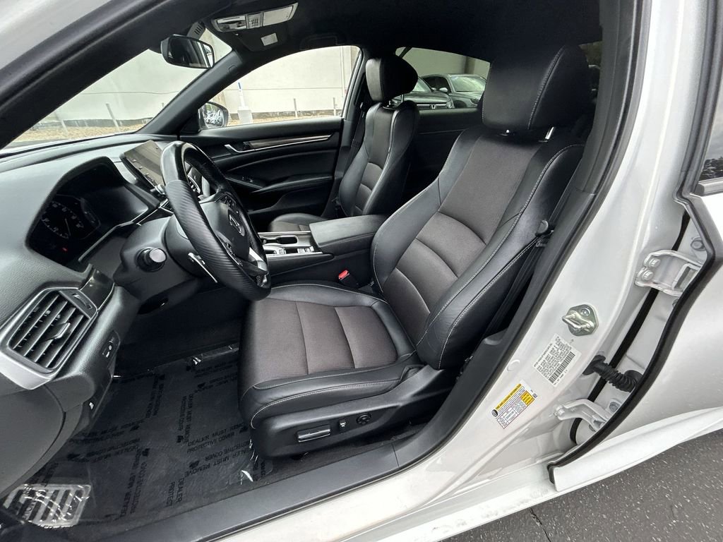 Used 2020 Honda Accord Sport image 11