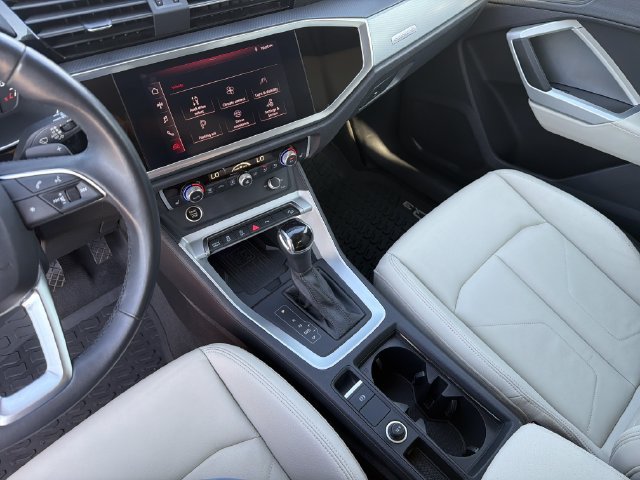 Used 2021 Audi Q3 2.0T Premium Plus w/ Premium Plus Package AWD/4WD image 29