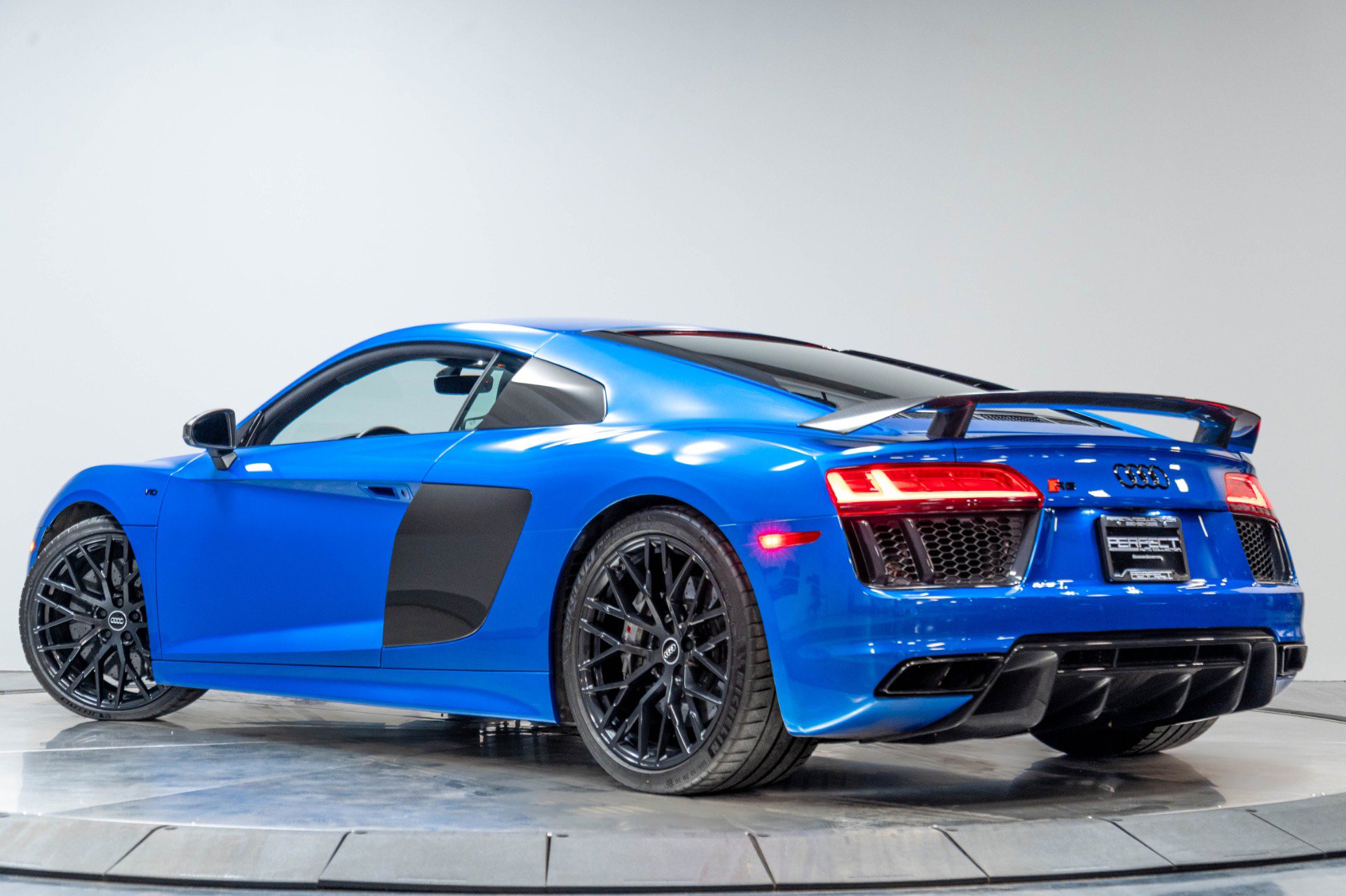 Used 2017 Audi R8 V10 plus AWD/4WD image 45