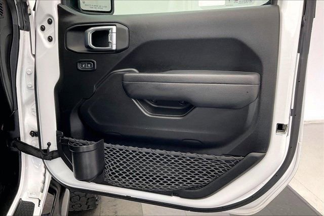 Used 2023 Jeep Wrangler Unlimited w/ Cold Weather Group image 27