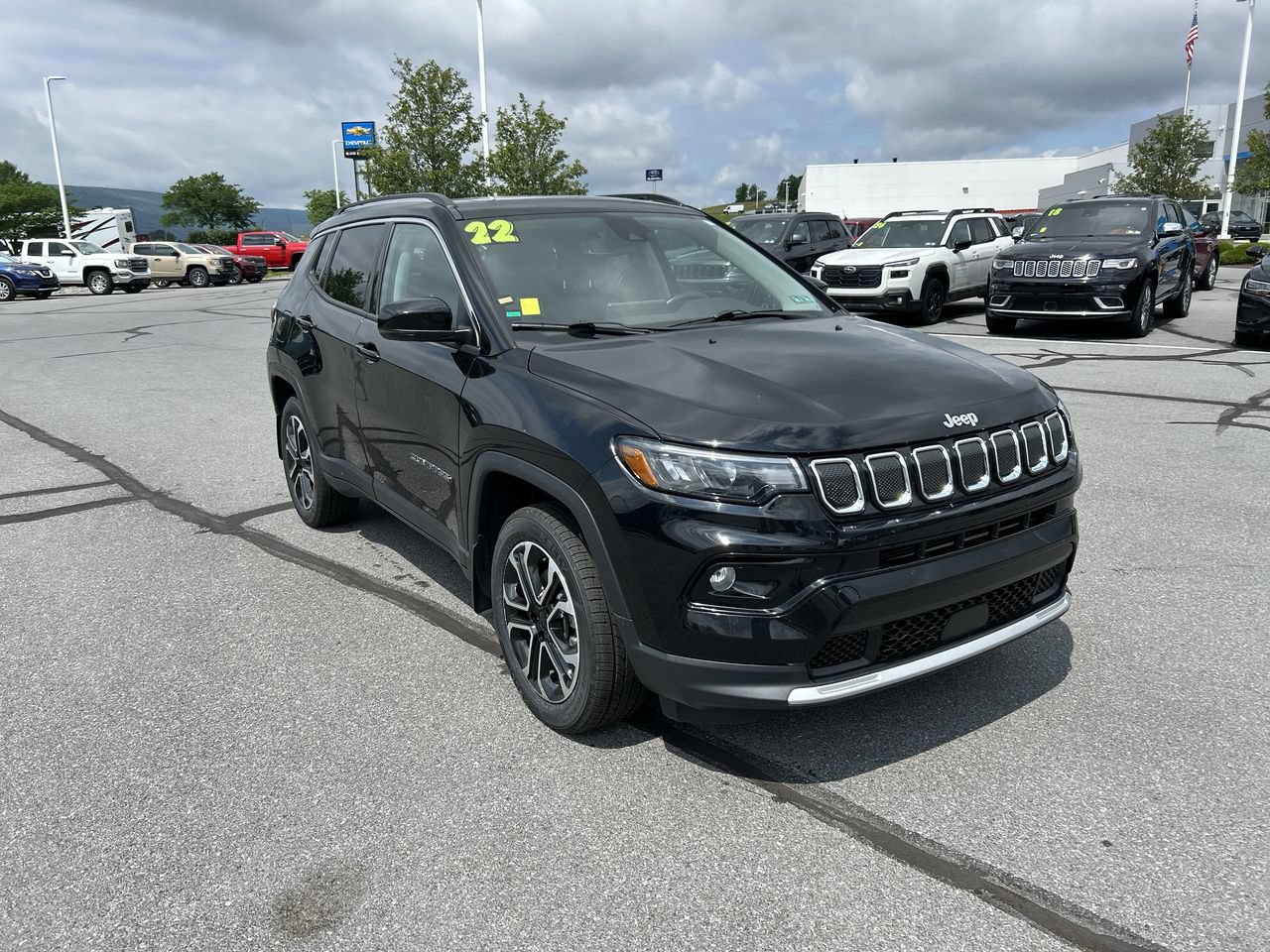 Used 2022 Jeep Compass Limited w/ Sun and Sound Group AWD/4WD image 1