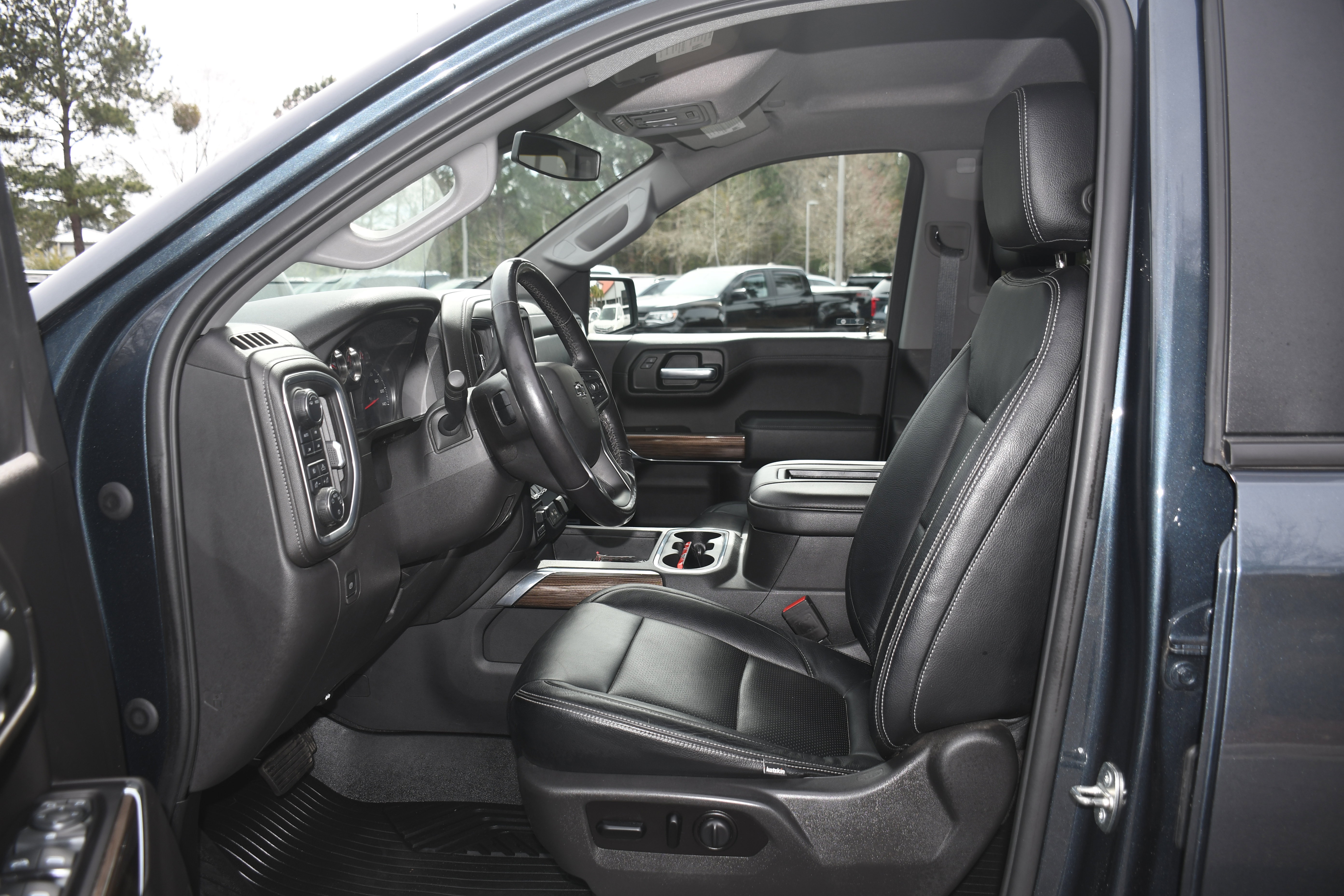 Used 2020 Chevrolet Silverado 1500 RST image 7