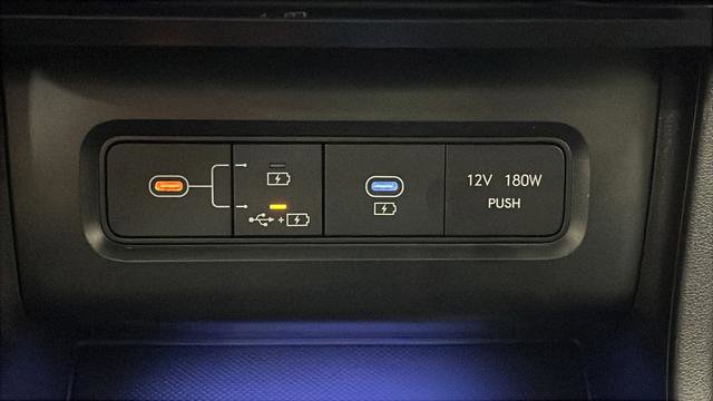 Used 2025 Hyundai Tucson Limited image 21