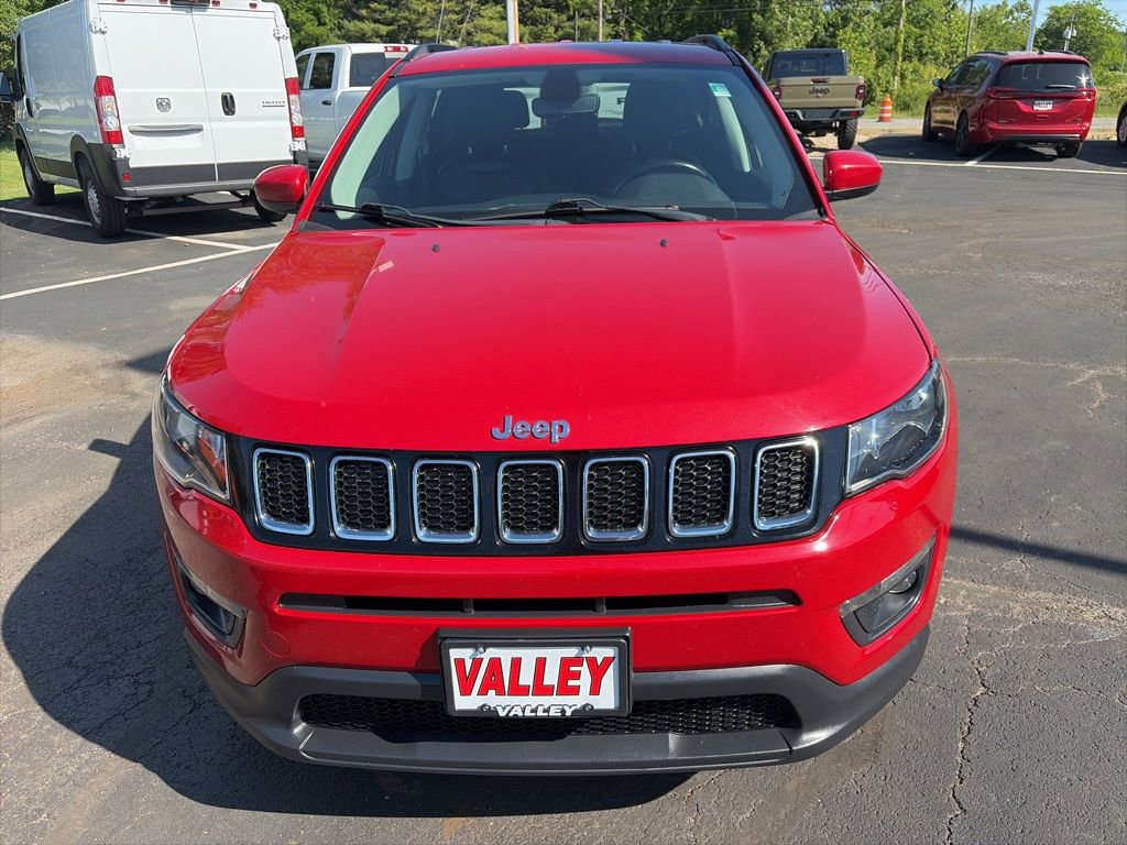 Certified 2020 Jeep Compass Latitude w/ Cold Weather Group AWD/4WD image 3