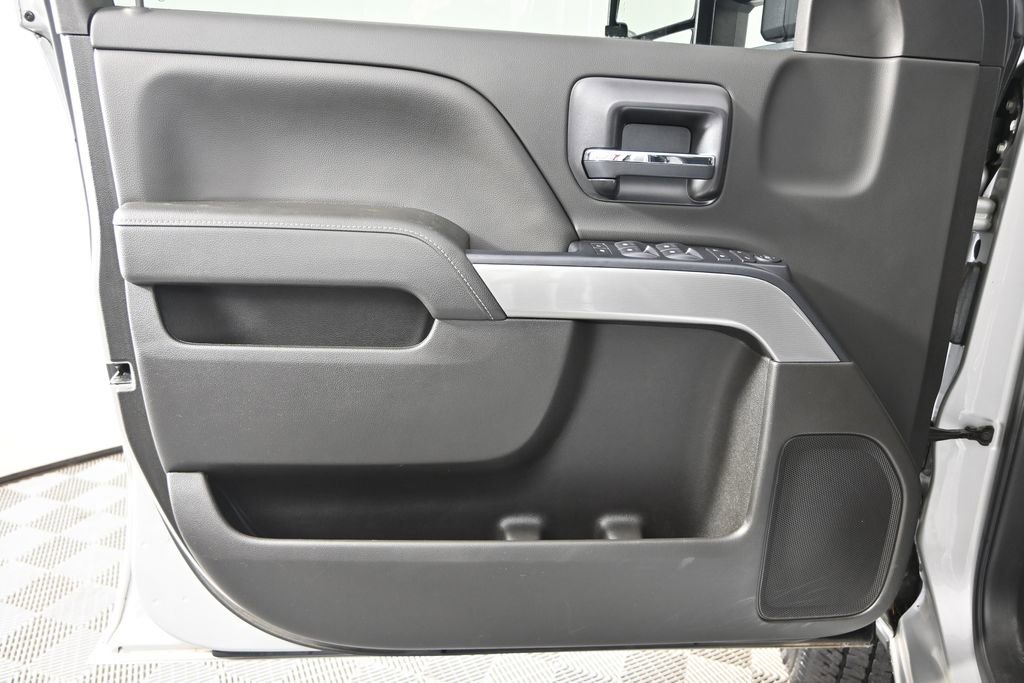 Used 2019 Chevrolet Silverado 2500 LT w/ LT Convenience Package AWD/4WD image 18