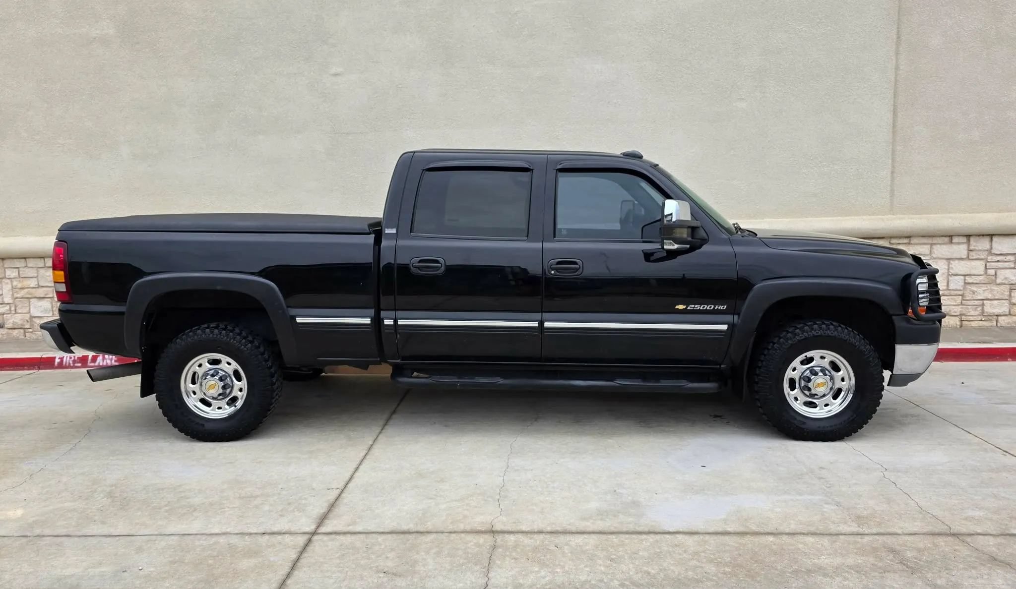 Used 2001 Chevrolet Silverado 2500 LS RWD image 2