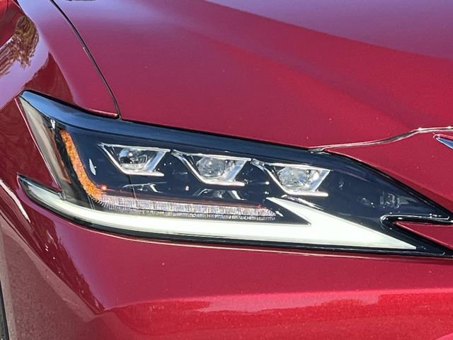 Used 2021 Lexus ES 350 Ultra Luxury w/ Accessory Package 2 FWD image 9