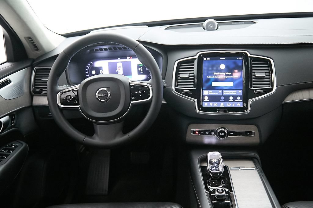 Certified 2024 Volvo XC90 T8 Ultimate w/ Lounge Package AWD/4WD image 28