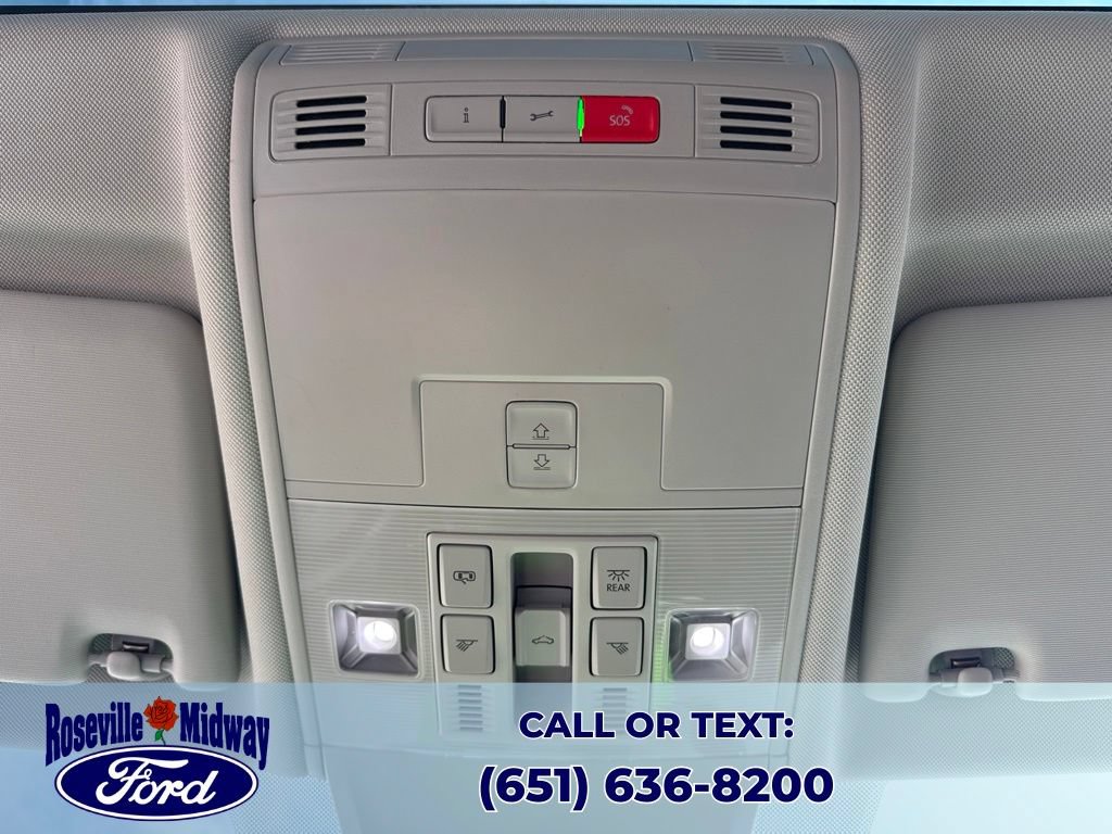 Used 2024 Volkswagen Tiguan Wolfsburg Edition w/ Panoramic Sunroof Package AWD/4WD image 20