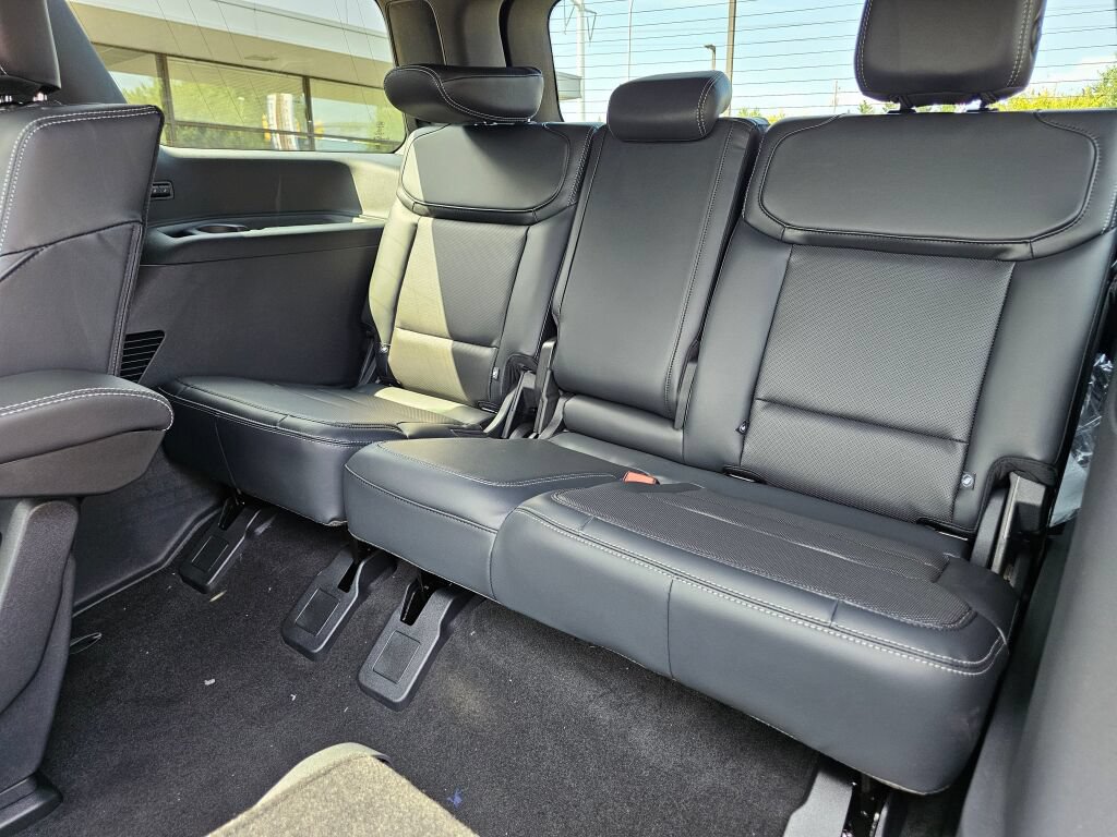 New 2027 Ford Expedition Platinum w/ Stealth Performance Package AWD/4WD image 14