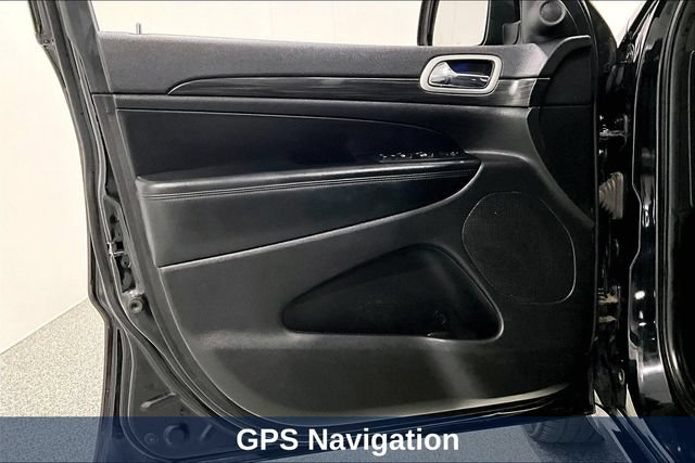 Used 2020 Jeep Grand Cherokee Altitude AWD/4WD image 26