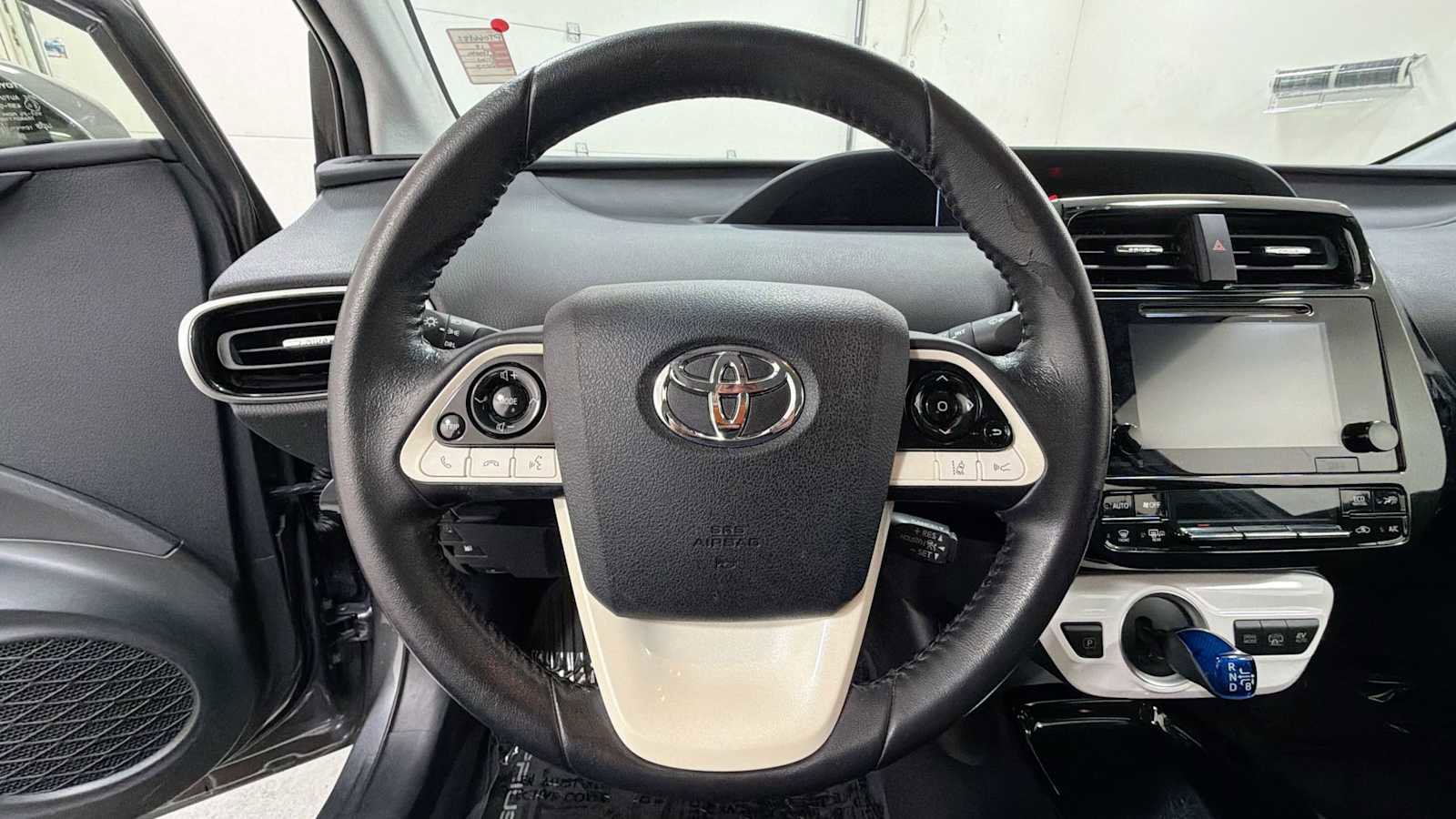 Certified 2017 Toyota Prius Prime Plus FWD image 16