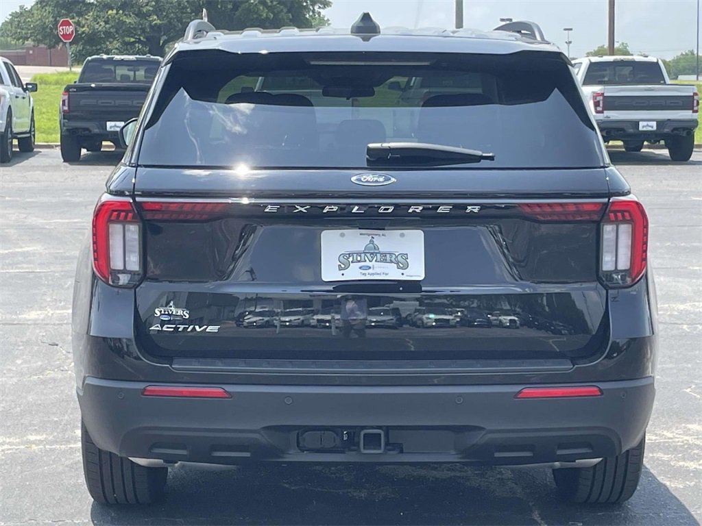 New 2025 Ford Explorer Active image 4