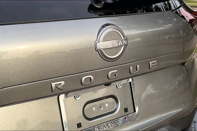 Certified 2026 Nissan Rogue SV FWD image 8