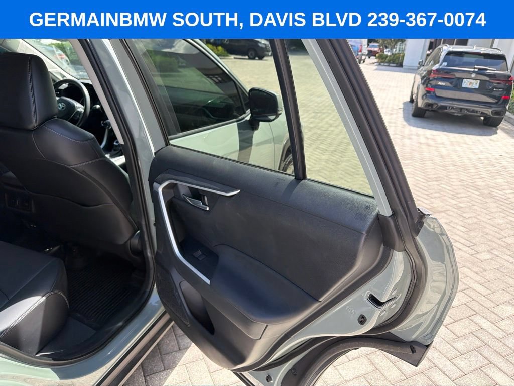 Used 2021 Toyota RAV4 XLE Premium FWD image 29