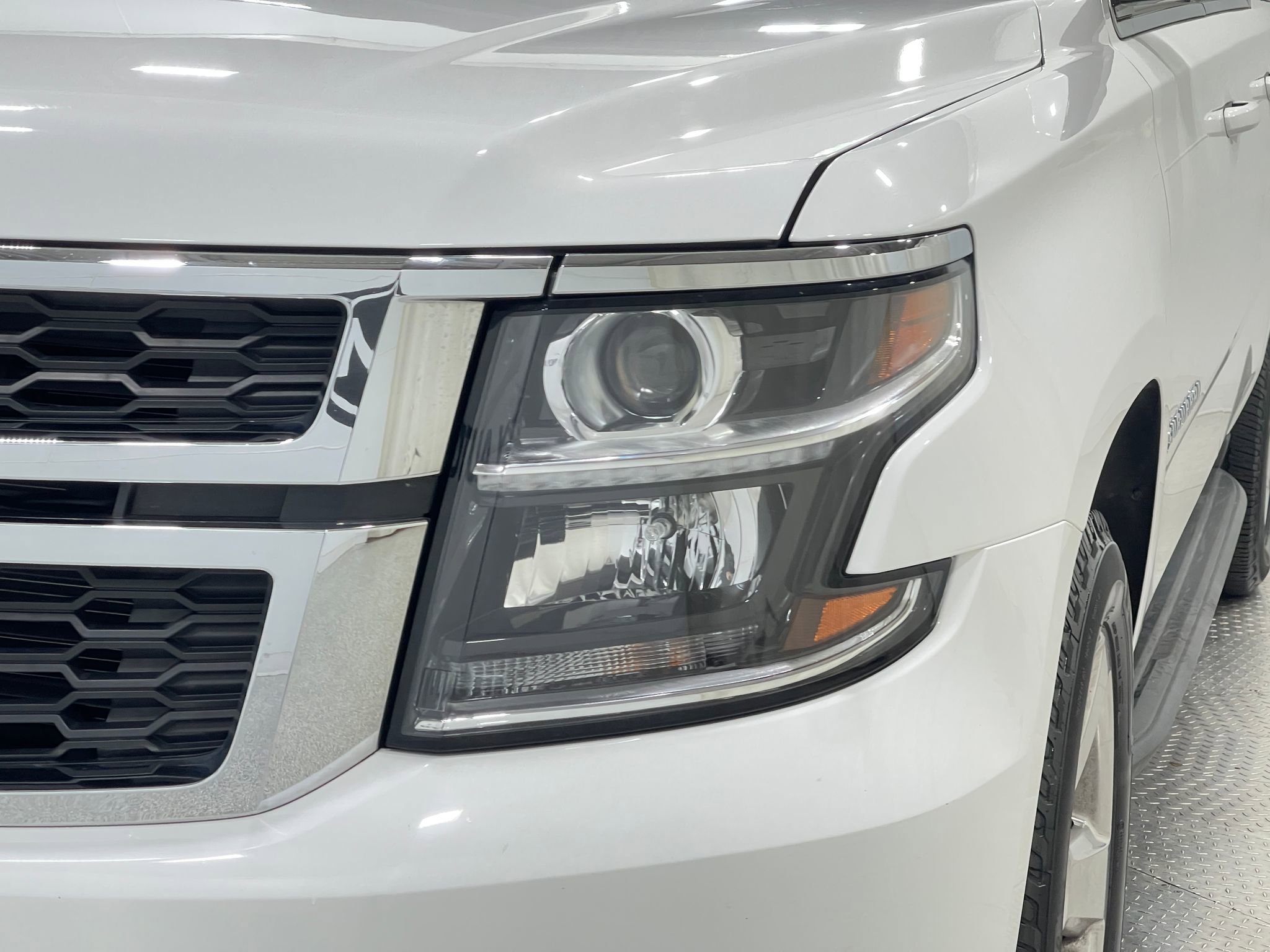 Used 2018 Chevrolet Suburban LT image 36