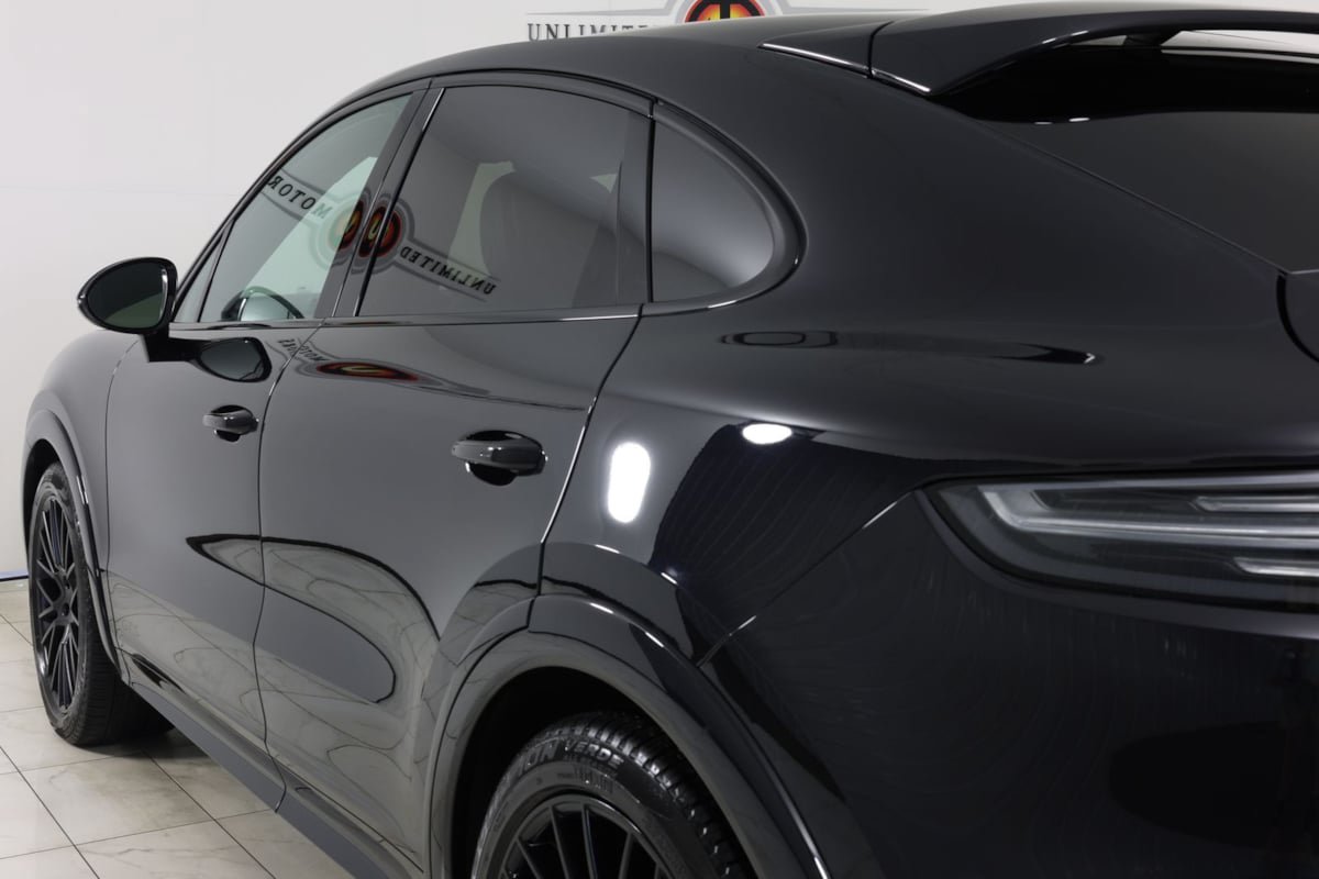 Used 2022 Porsche Cayenne GTS w/ Premium Package Plus AWD/4WD image 47