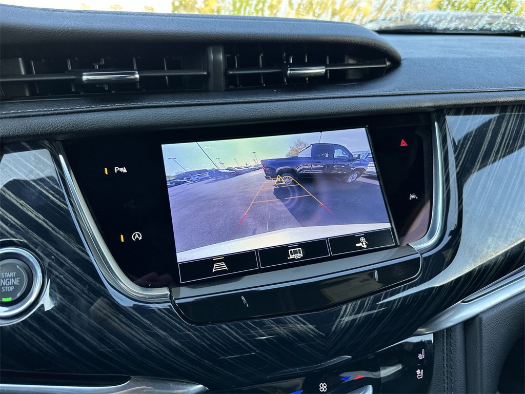 Used 2024 Cadillac XT6 Premium Luxury image 9