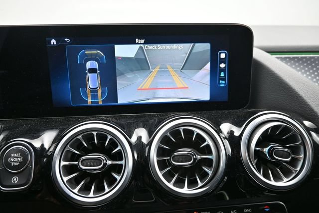 Used 2025 Mercedes-Benz GLA 250 image 15