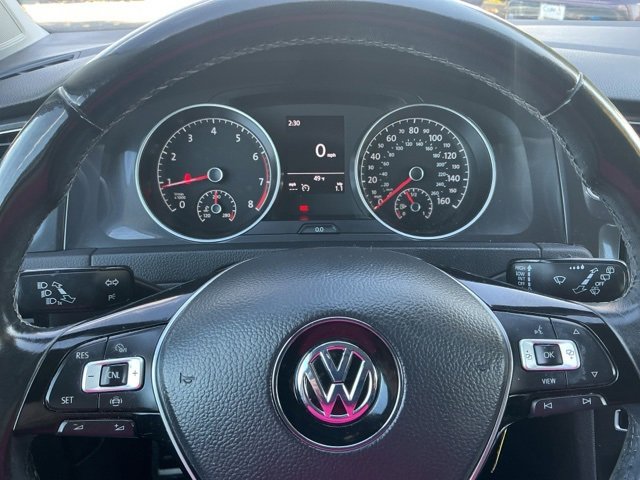 Used 2019 Volkswagen Golf Alltrack image 9