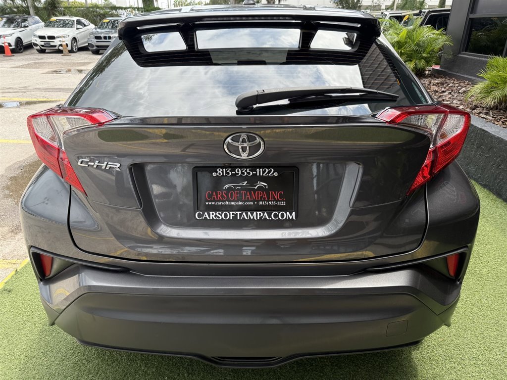 Used 2021 Toyota C-HR LE image 5