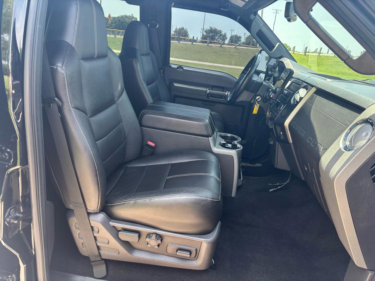 Used 2009 Ford F350 Harley-Davidson AWD/4WD image 10