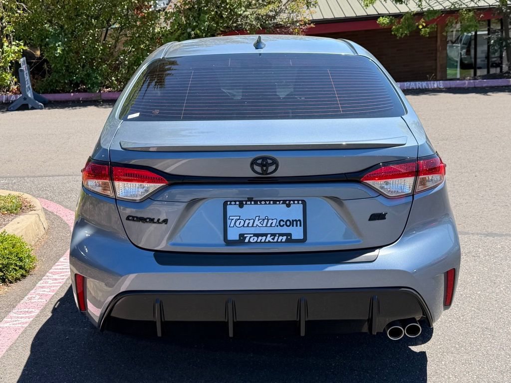 Used 2025 Toyota Corolla SE w/ SE Premium Package FWD image 6