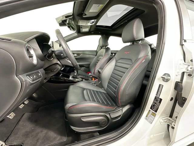 Used 2023 Kia Forte GT image 4