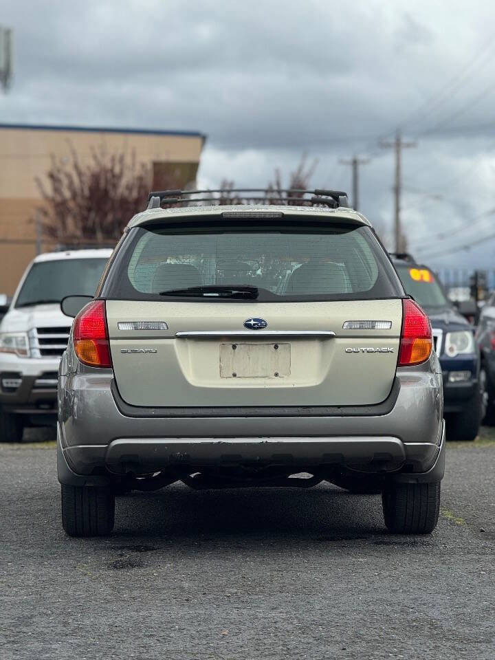 Used 2005 Subaru Outback 2.5i image 14