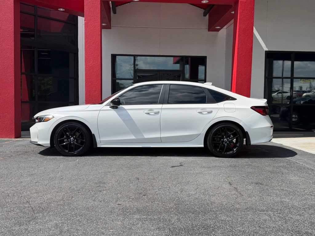 Used 2025 Honda Civic Sport image 4