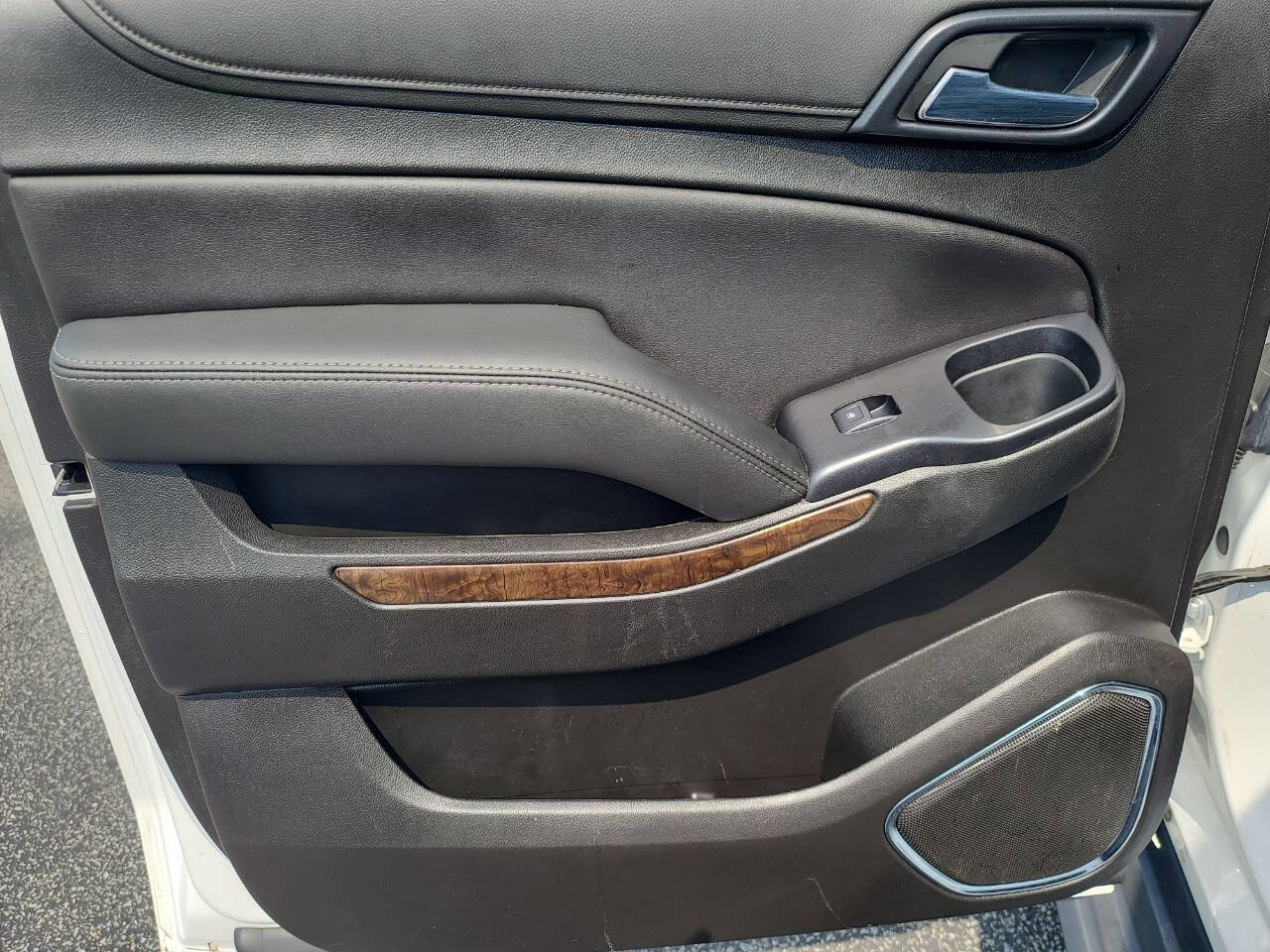 Used 2019 Chevrolet Suburban LT AWD/4WD image 29