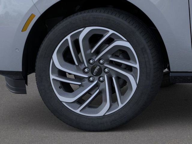 New 2025 Lincoln Navigator Reserve image 19