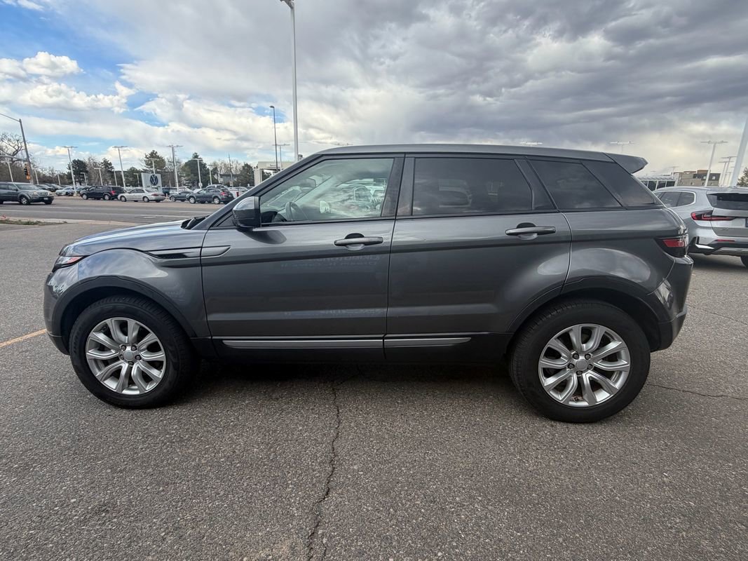 Used 2019 Land Rover Range Rover Evoque SE image 39